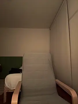 Snapshot of Yunjieusa_66 chatting on 10.13.25 Yunjieusa 66 online show from 10.13.25