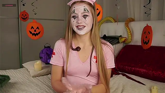 AlbaMesick online show from 10.29.25