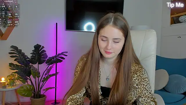 Snapshot of Sweet__Amily chatting on 11.09.25 Sweet Amily online show from 11.09.25