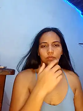 Snapshot of girlpee chatting on 09.25.25 girlpee online show from 09.25.25