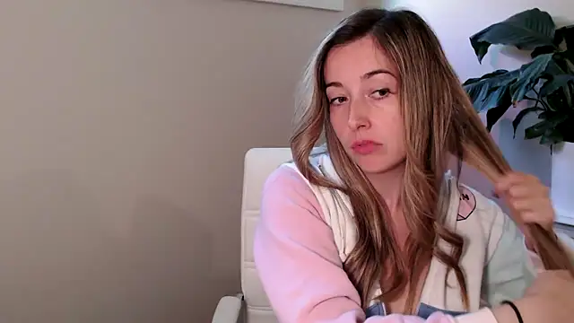 SuggestiveBehavior online show from 09.23.25