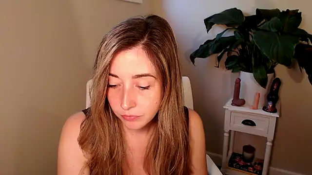 SuggestiveBehavior online show from 10.07.25