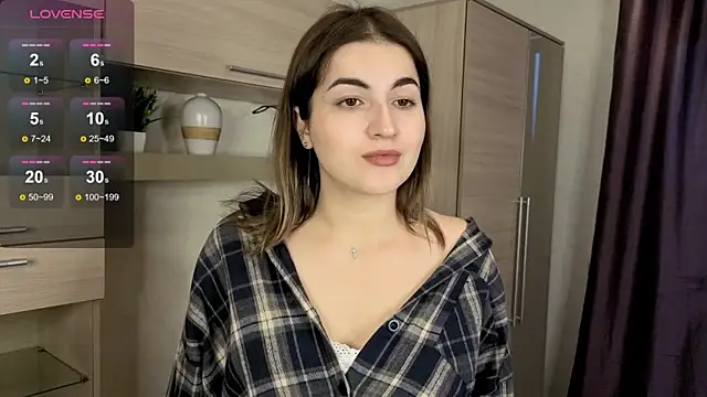 Nellie Campbell online show from 10.13.25