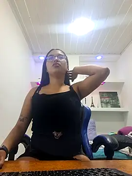 Snapshot of susan_mooree chatting on 09.23.25 susan mooree online show from 09.23.25