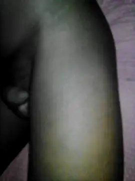 Snapshot of Swweetestguy chatting on 11.04.25 Swweetestguy online show from 11.04.25