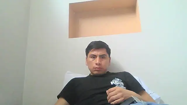 Snapshot of Migueles96 chatting on 10.19.25 Migueles96 online show from 10.19.25