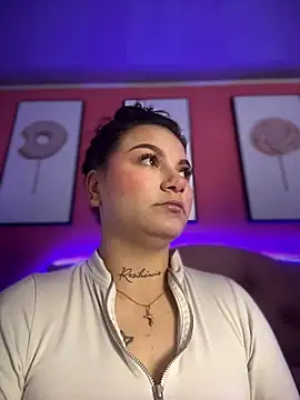 Snapshot of Megaan__More chatting on 11.10.25 Megaan More online show from 11.10.25