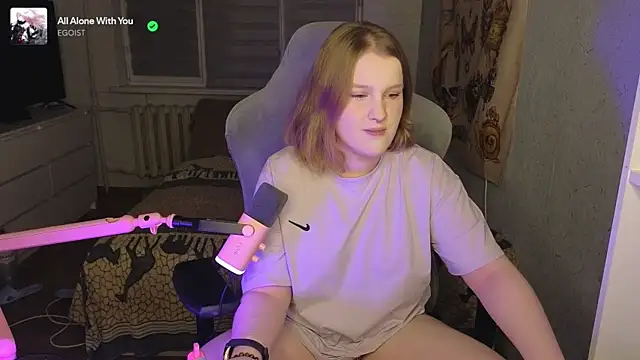 OliviaBlade online show from 10.23.25