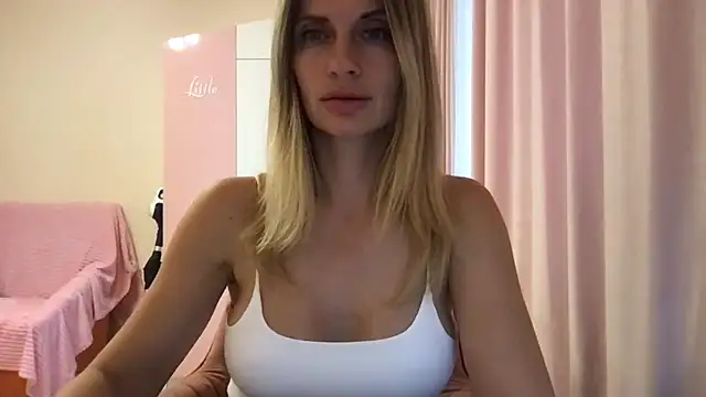 KarelliaStar online show from 06.14.26