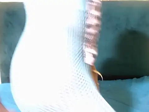 Freaky-Nicky18 online show from 10.25.25