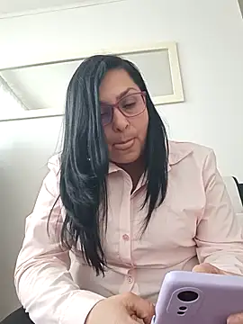 PILAR 11- online show from 09.18.25