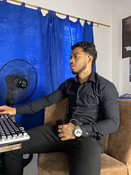 DavideVentura  online show from 09.22.25