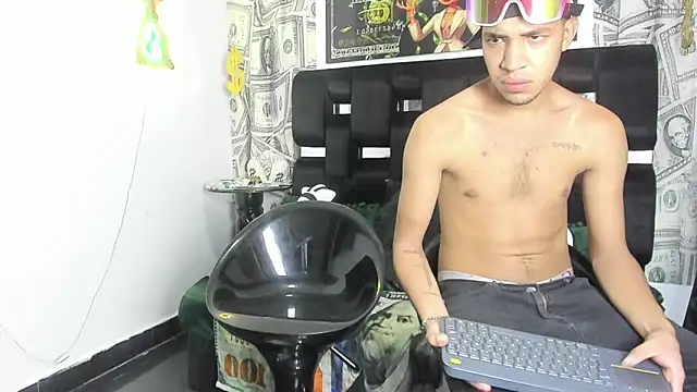 Latin straight0 online show from 09.18.25