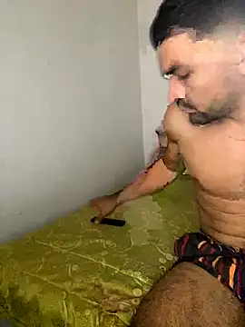 SantiGxxx33 online show from 09.30.25