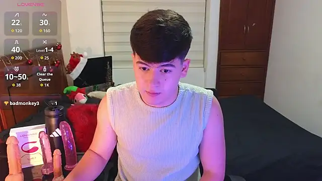 tightncuteass online show from 12.04.25