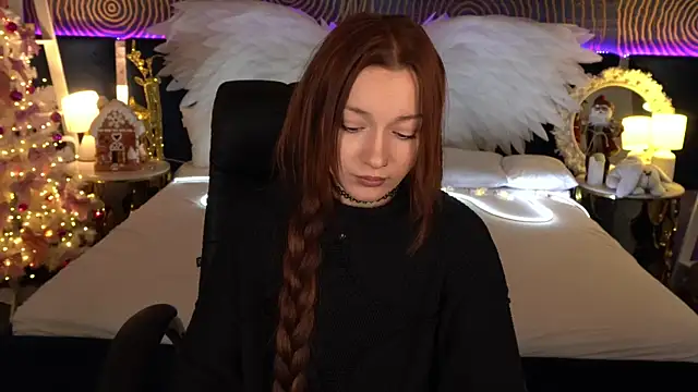 FoxyMayy online show from 12.18.25