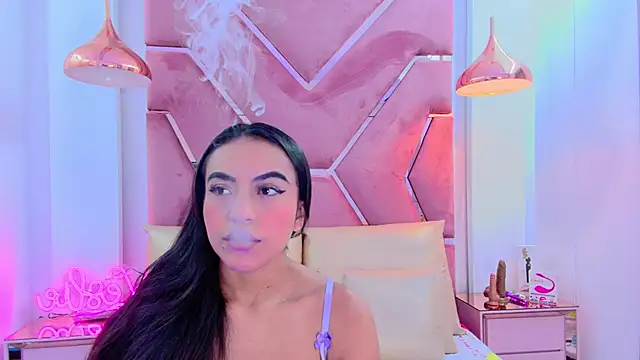 Leslie Bussh  online show from 01.06.26