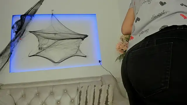 Snapshot of Ridwana_ chatting on 10.23.25 Ridwana online show from 10.23.25