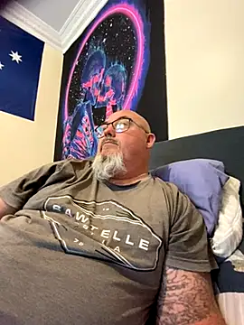 Snapshot of creampieeater1872 chatting on 10.29.25 creampieeater1872 online show from 10.29.25