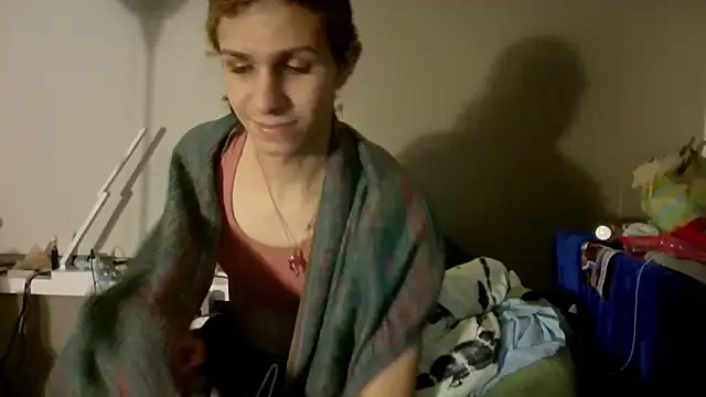 Snapshot of cuddlyavenue chatting on 10.08.25 cuddlyavenue online show from 10.08.25