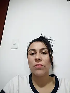 vanessa-titisM online show from 10.25.25