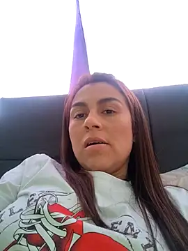 vanessa-titisM online show from 04.19.26