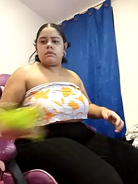 Snapshot of Anabelle_00_ chatting on 10.17.25 Anabelle 00 online show from 10.17.25