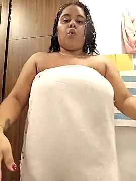 Snapshot of Anabelle_00_ chatting on 10.24.25 Anabelle 00 online show from 10.24.25