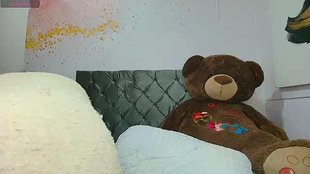 debora ortiz online show from 10.07.25