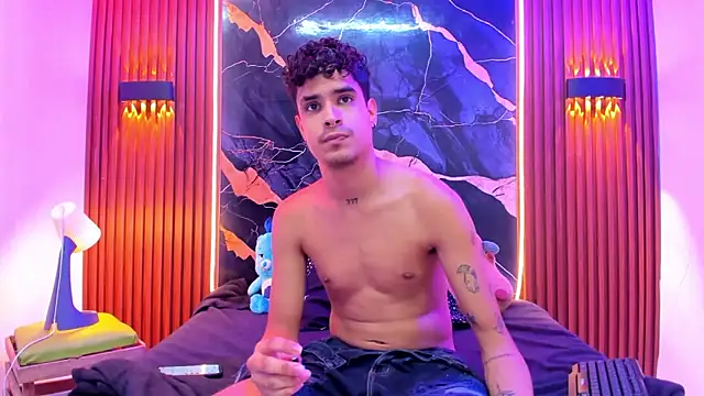 Lucky boys  X online show from 02.11.26