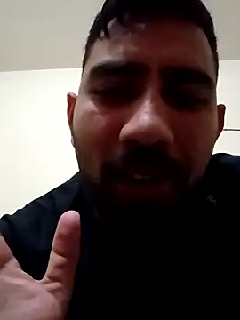 Snapshot of snadycam chatting on 10.26.25 snadycam online show from 10.26.25