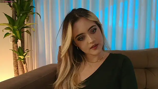 MaryMoon  online show from 11.01.25