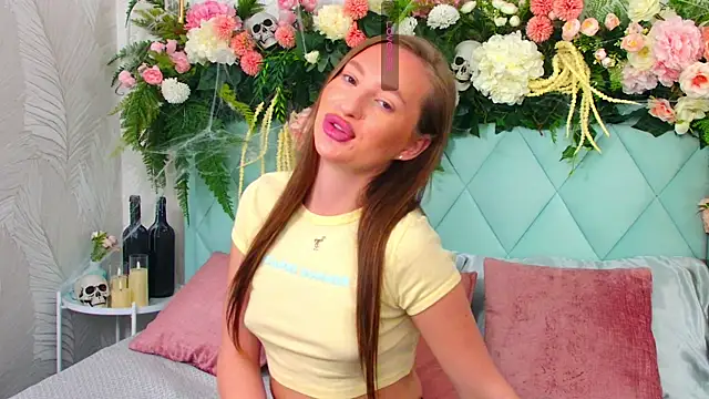 Miranda Scott online show from 10.22.25