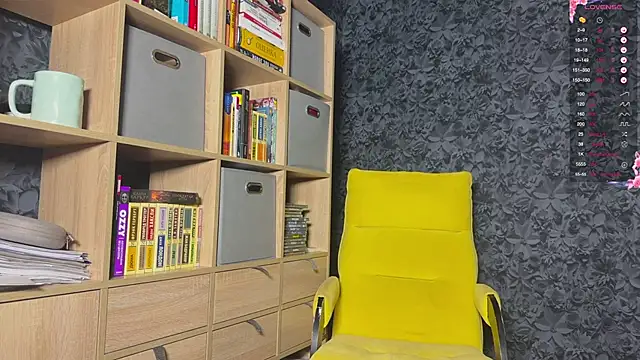 AzureEyes online show from 10.12.25