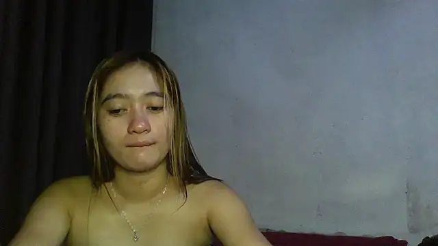 Snapshot of Elysia_Fox chatting on 06.17.26 Elysia Fox online show from 06.17.26
