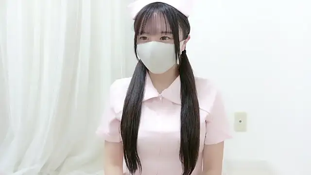 Snapshot of _Mia_land_ chatting on 10.31.25 Mia land online show from 10.31.25