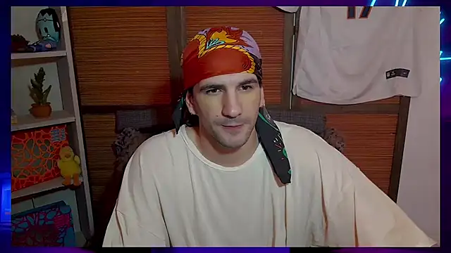 Snapshot of ObeyLust chatting on 09.30.25 ObeyLust online show from 09.30.25