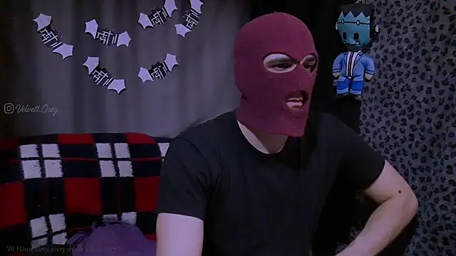 Snapshot of ObeyLust chatting on 10.25.25 ObeyLust online show from 10.25.25