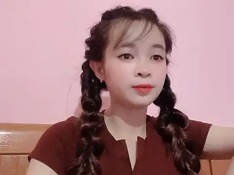 Snapshot of Suna7383 chatting on 10.02.25 Suna7383 online show from 10.02.25