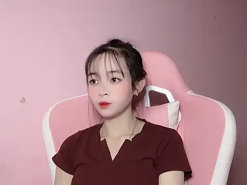 Snapshot of Suna7383 chatting on 11.05.25 Suna7383 online show from 11.05.25