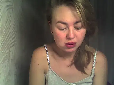 Snapshot of MartaLuna_ chatting on 10.17.25 MartaLuna online show from 10.17.25