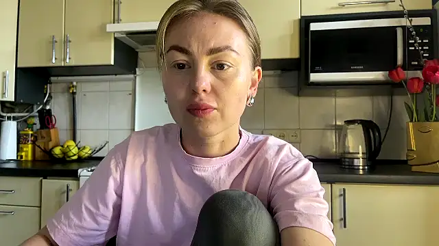 MartaLuna  online show from 04.16.26