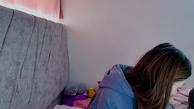 kimmy vegga2 online show from 10.22.25