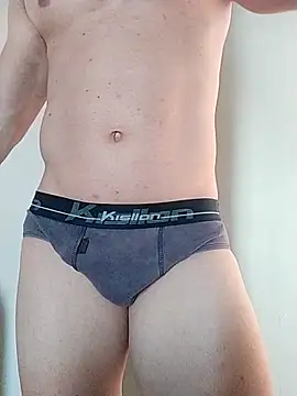 Snapshot of brankinho28 chatting on 09.19.25 brankinho28 online show from 09.19.25