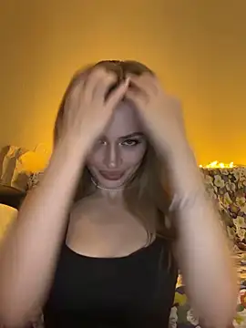 Elizabeth Tay online show from 10.01.25