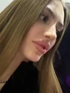 Elizabeth Tay online show from 03.13.26