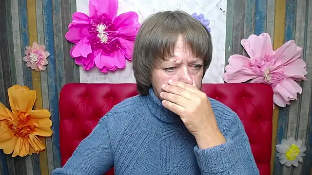 Snapshot of MaltaFora chatting on 09.28.25 MaltaFora online show from 09.28.25