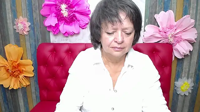 Snapshot of MaltaFora chatting on 10.01.25 MaltaFora online show from 10.01.25