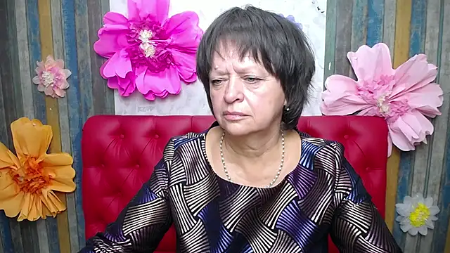 Snapshot of MaltaFora chatting on 10.02.25 MaltaFora online show from 10.02.25