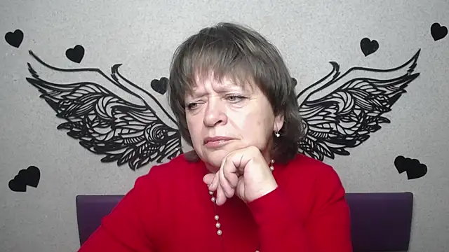 Snapshot of MaltaFora chatting on 10.11.25 MaltaFora online show from 10.11.25